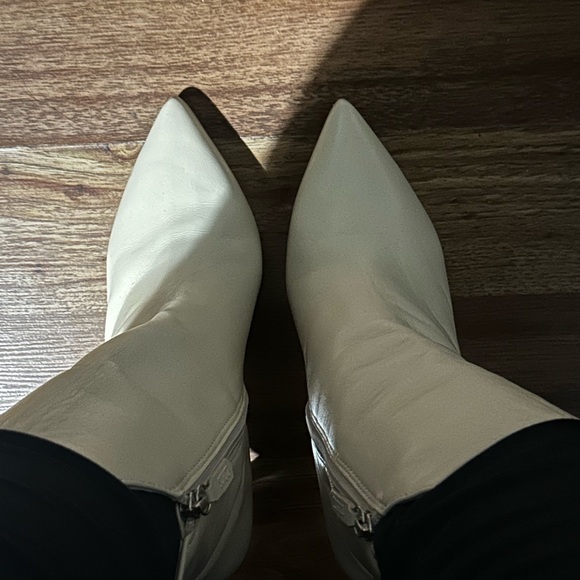 SCHUTZ Cream Ankle Booties - Picture 2 of 8